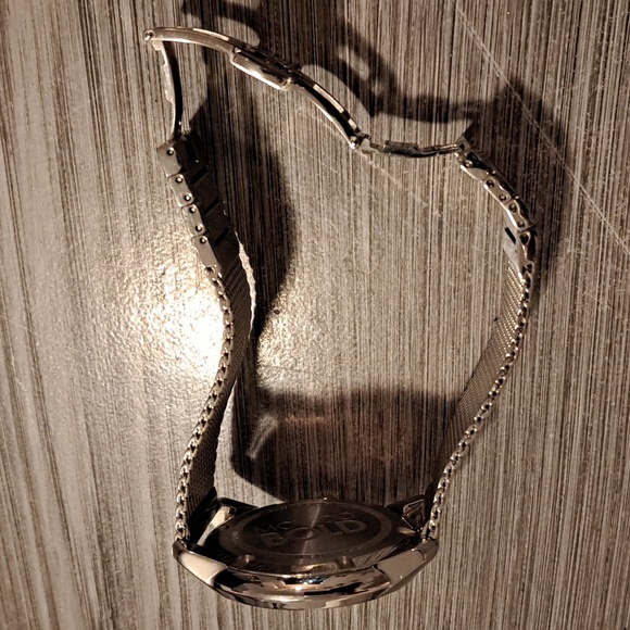 Watch - Picture 4 of 9